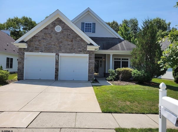 120 Snowdrop Road, Egg Harbor Township, NJ 08234