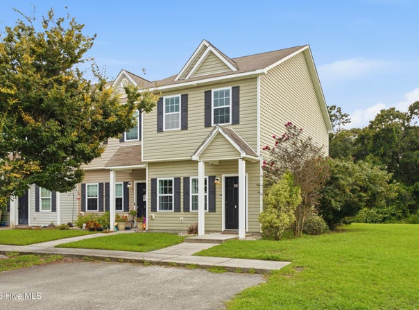 310 Burley Drive, Hubert, NC 28539