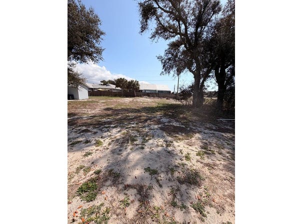 102 N 36th St, Mexico Beach, FL 32456
