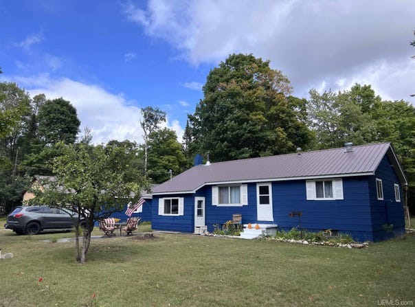 14124 N Cemetery Road, Grand Marais, MI 49839