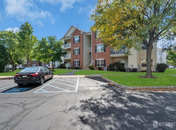 511 Coppolla Drive, South Plainfield, NJ 07080