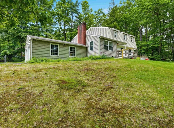 17 Rolling Ridge Road, Windham, NH 03087