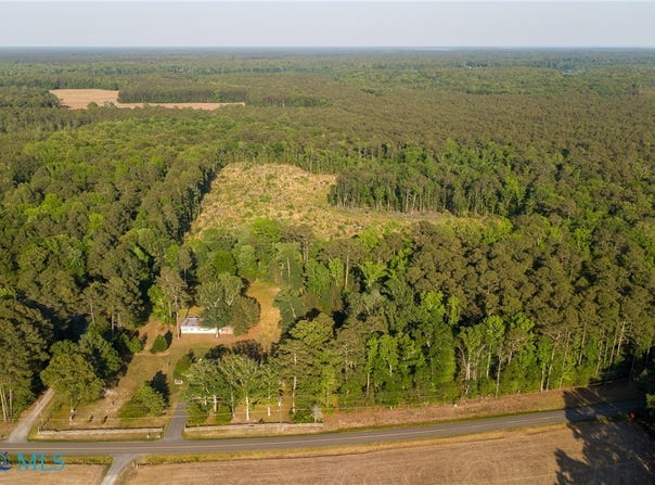 Farys Mill Road, Gloucester, VA 23061