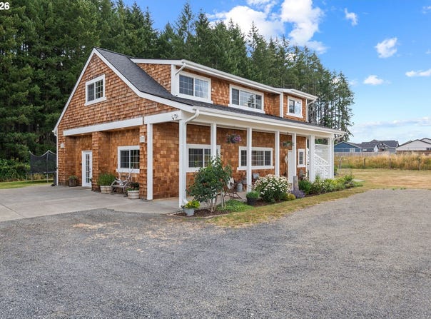120 KAKELA Rd, Winlock, WA 98596