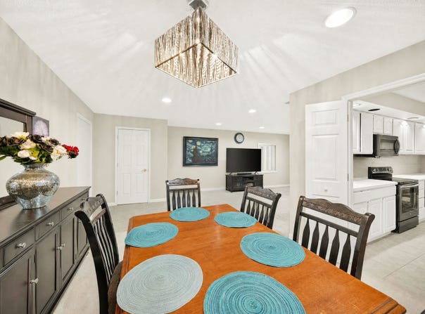 75 GOLF Parkway, Madison, WI 53704
