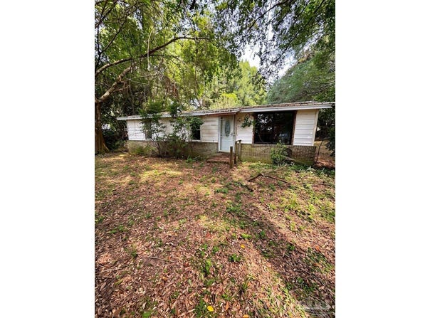 4124 Lawrence Ave, Pace, FL 32571