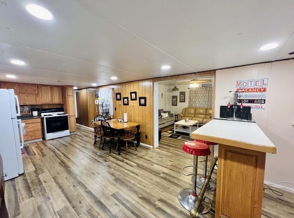 245 Woodcrest Drive, Hemphill, TX 75948