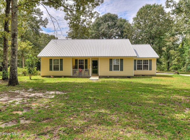 2059 Deerwood Circle, Stapleton, GA 30823