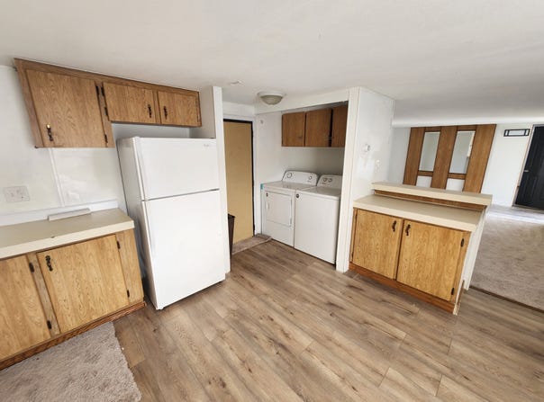 46000 Geddes Road, Canton, MI 48188