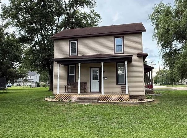808 W Madison, Altamont, IL 62411