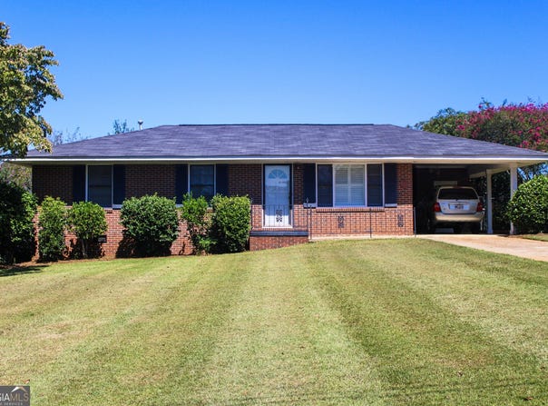 126 N Chilton Crescent, Lagrange, GA 30240