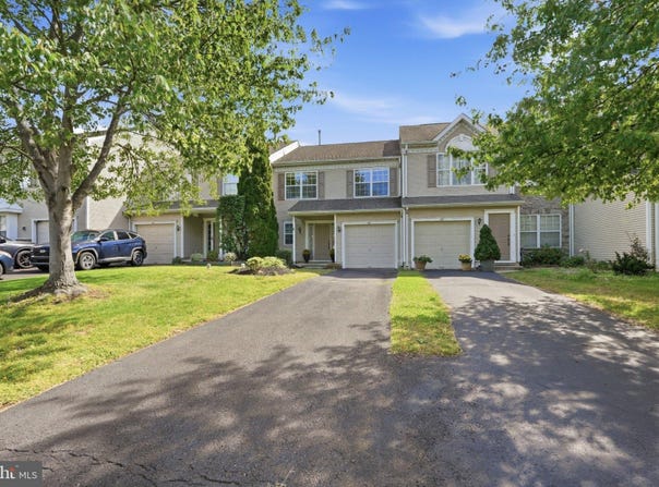 90 CYPRESS Place, NEWTOWN, PA 18940