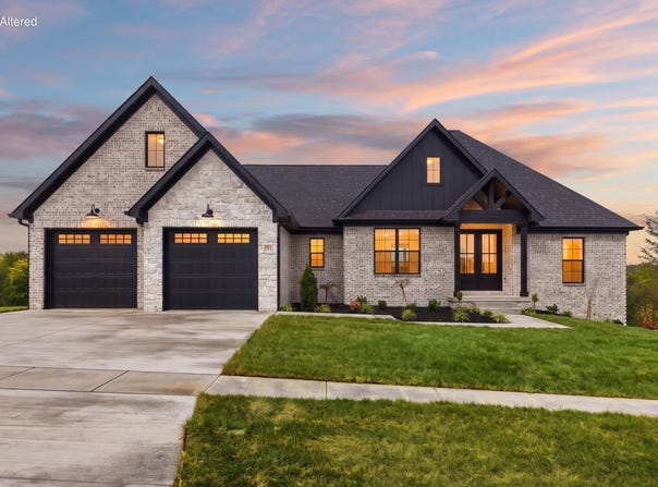 251 Berkley Hall Drive, Berea, KY 40403