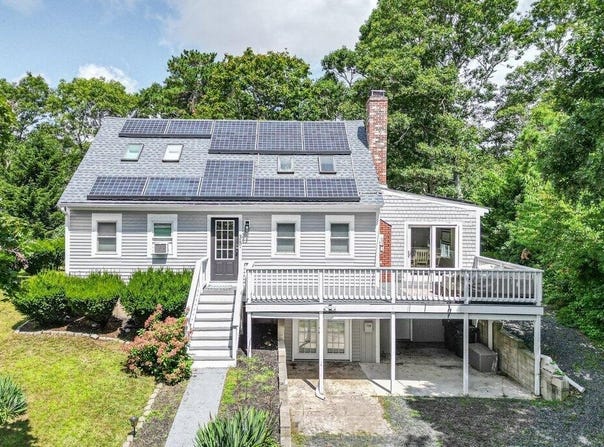 35 Pinecrest Avenue, Mashpee, MA 02649