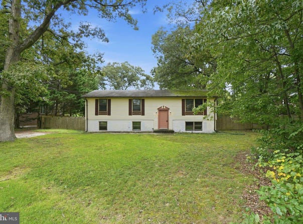 2003 WOODFORD Road, VIENNA, VA 22182