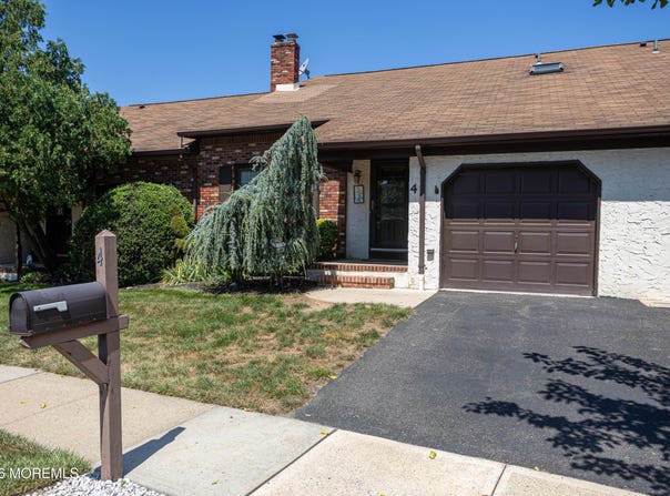 4 Cheltenham Place, Sayreville, NJ 08872