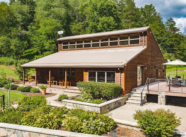 8089 Elk Fork Road, Middlebourne, WV 26149