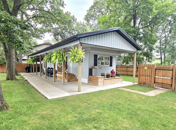 67003 Oxbow Drive, Constantine, MI 49042