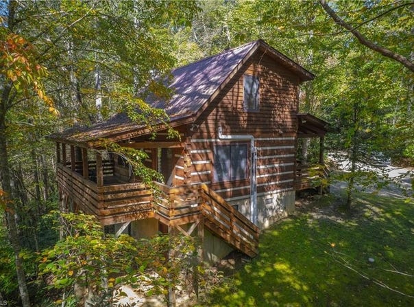 1105 Fall Creek Road, Purlear, NC 28665