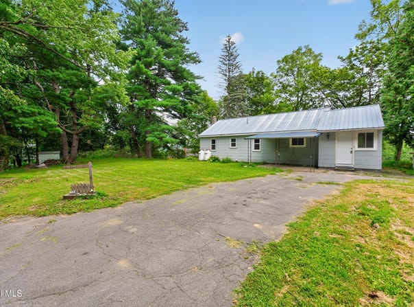 28 Cardinal Lane, New Baltimore, NY 12124