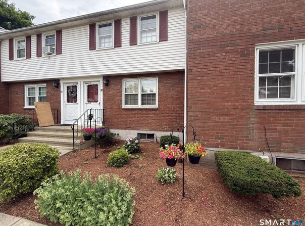 81 Brandywine Lane, Suffield, CT 06078