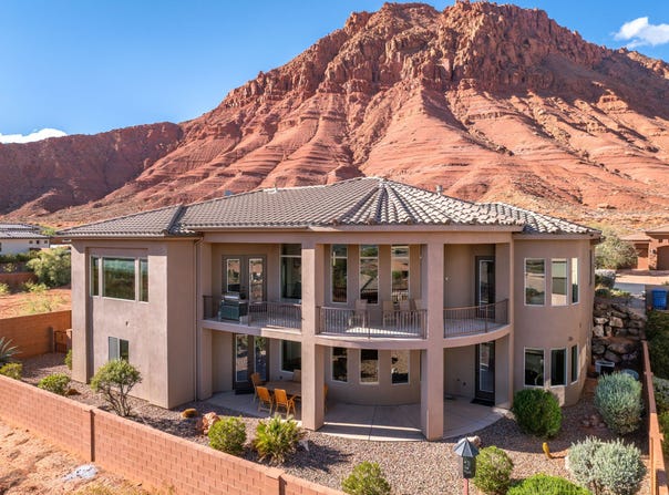 342 E 400 N, Ivins, UT 84738
