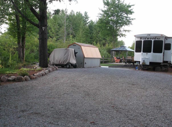 2221 Grass Lake Ave, Lake, MI 48632