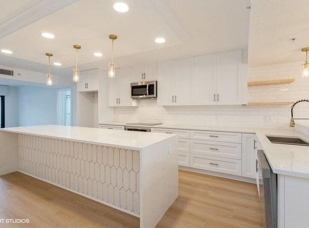 601 SEAFARER Circle, Jupiter, FL 33477