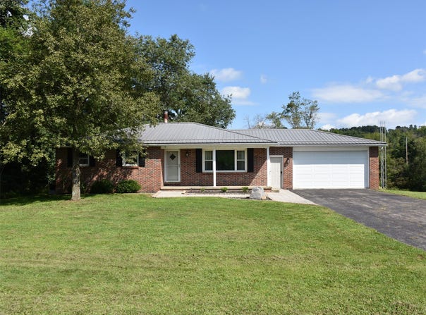 26768 DECKARDS Road, Cochranton, PA 16314