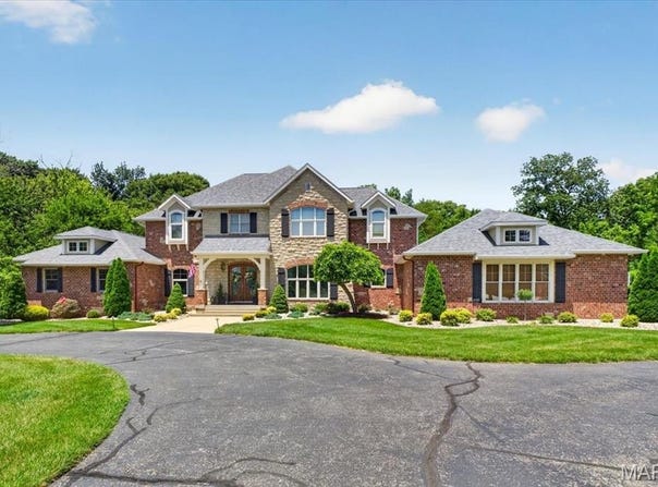 804 Saint Nicholas Drive, O'Fallon, IL 62269