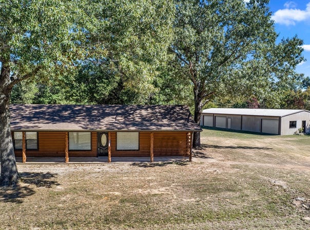 1620 N Fm 17, Alba, TX 75410