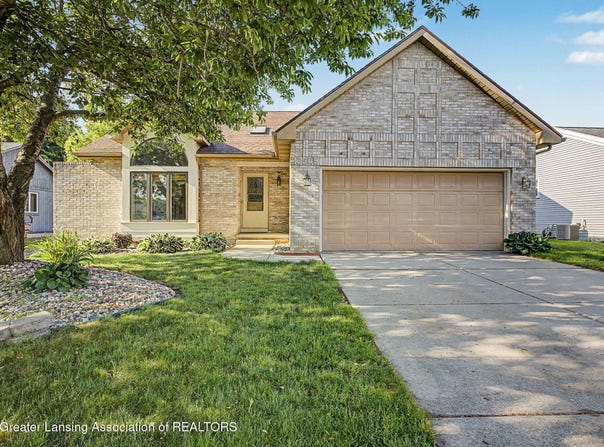 6509 Windsong Way, Lansing, MI 48917