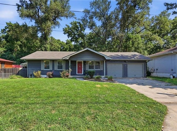 12124 E 31st Street S, Independence, MO 64052