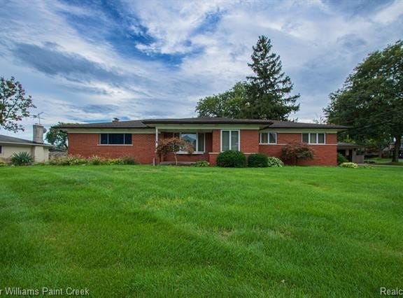 5030 Stellar Road, Shelby Twp, MI 48316