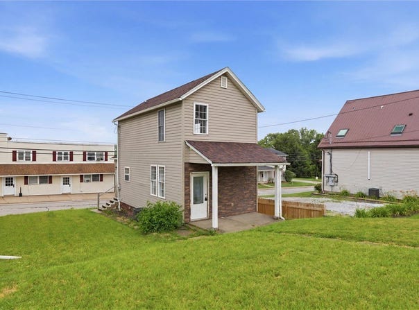2212 Freeport Road, Harrison Twp, PA 15065