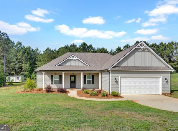 112 Hunters Chase Court, Eatonton, GA 31024