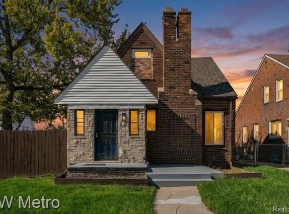 15703 Asbury Park, Detroit, MI 48227