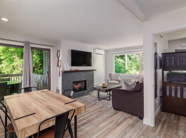 109 Mountainside Drive, Stowe, VT 05672
