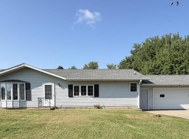1913 Vine Avenue, Marshalltown, IA 50158