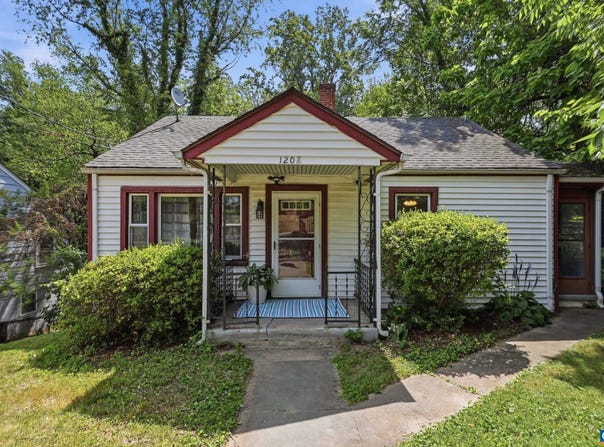 1208 CHERRY AVE, CHARLOTTESVILLE, VA 22903