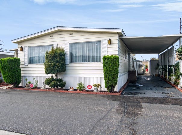 193050 S WARD STREET, Huntington Beach, CA 92646