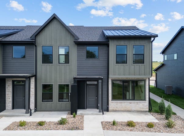 919 Percheron Lane, Norwalk, IA 50211