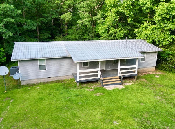 560 CO RD 3182, Haleyville, AL 35565