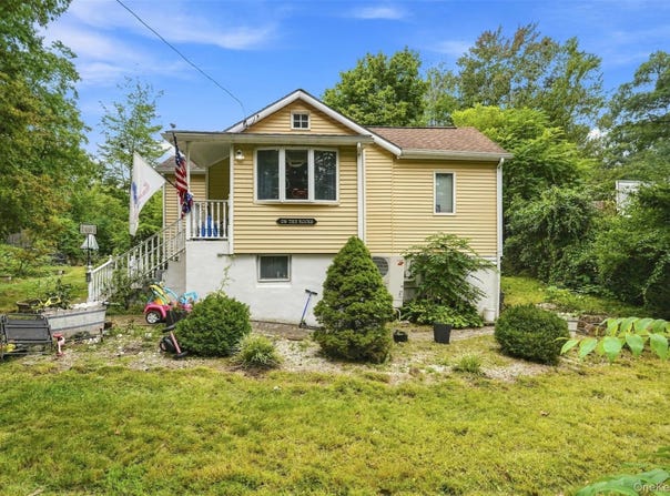 169 Walnut Road, Lake Peekskill, NY 10537