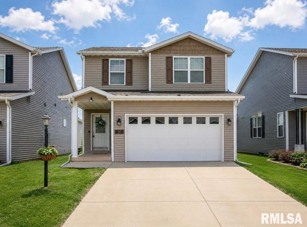 1622 SAVILE Lane, Washington, IL 61571