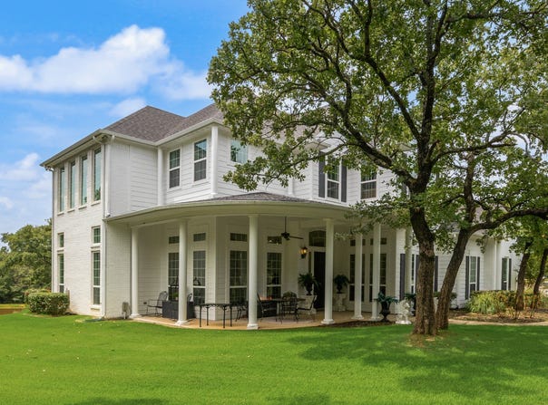 1619 Bloomfield Road, Valley View, TX 76272