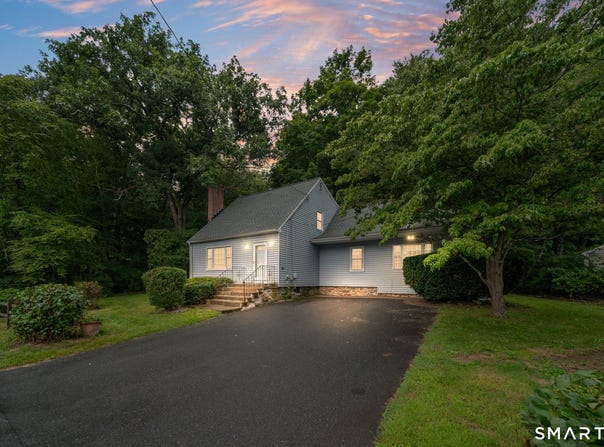 3 Dorman Road, Oxford, CT 06478