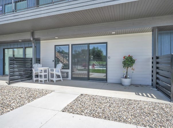 1316 HWY 71 N, Okoboji, IA 51355