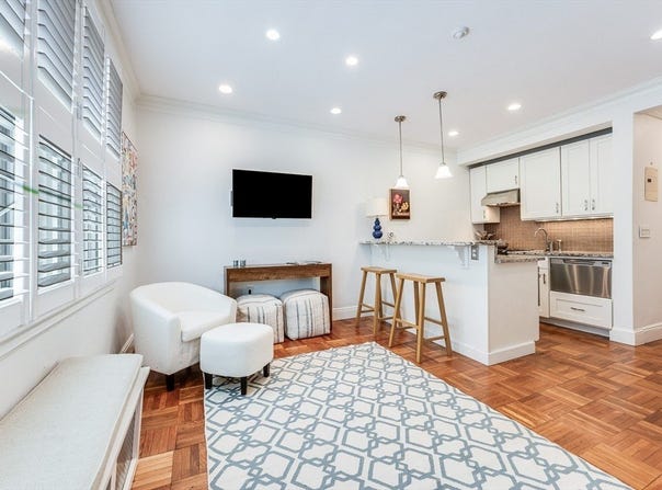 56 Commonwealth Ave 53, Boston, MA 02116