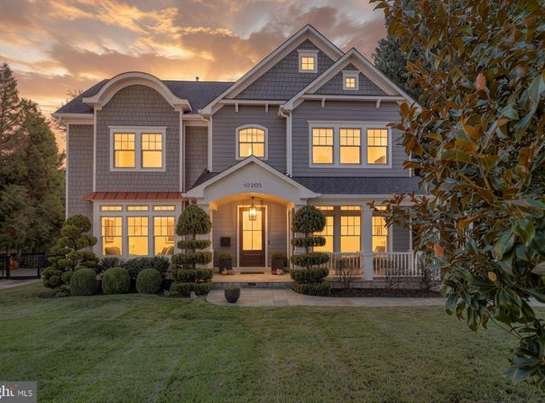 10205 FARNHAM Drive, BETHESDA, MD 20814